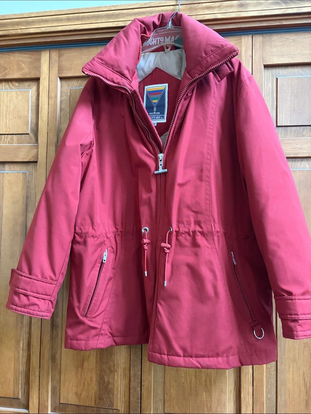 Mens Burgundy Puffer Jacket with Drawstring Waist